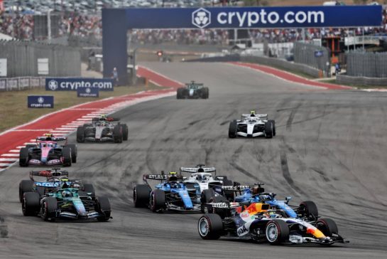 Arvid Lindblad (GBR) Racing Bulls Formula One Team VCARB 03 at the start of the race.
25.10.2026. Formula 1 World Championship, Rd 18, United States Grand Prix, Austin, United States, Race.
- www.xpbimages.com, EMail: requests@xpbimages.com © Copyright: Rew / XPB Images