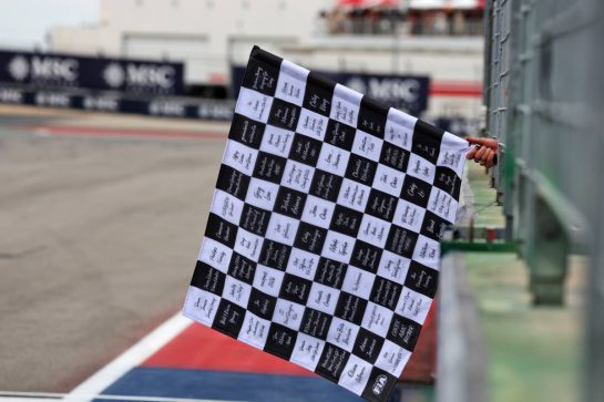 The chequered flag at the end of the race.
25.10.2026. Formula 1 World Championship, Rd 18, United States Grand Prix, Austin, United States, Race.
- www.xpbimages.com, EMail: requests@xpbimages.com © Copyright: Moy / XPB Images