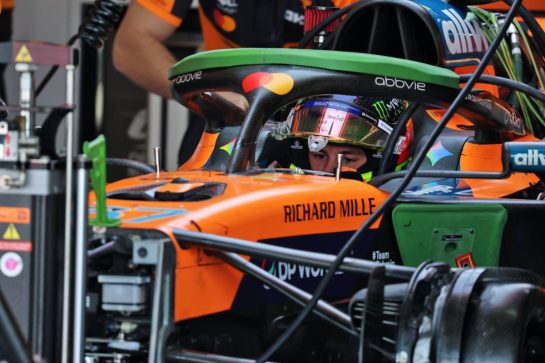 Leonardo Fornaroli (ITA) McLaren F1 Team MCL40 Reserve Driver.
29.10.2026. Formula 1 World Championship, Rd 19, Mexico City Grand Prix, Mexico City, Mexico, Preparations Day.
- www.xpbimages.com, EMail: requests@xpbimages.com © Copyright: Batchelor / XPB Images