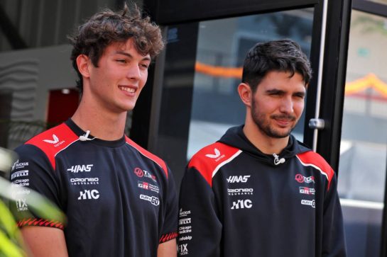 (L to R): Oliver Bearman (GBR) Haas F1 Team with Esteban Ocon (FRA) Haas F1 Team.
29.10.2026. Formula 1 World Championship, Rd 19, Mexico City Grand Prix, Mexico City, Mexico, Preparations Day.
- www.xpbimages.com, EMail: requests@xpbimages.com © Copyright: Moy / XPB Images