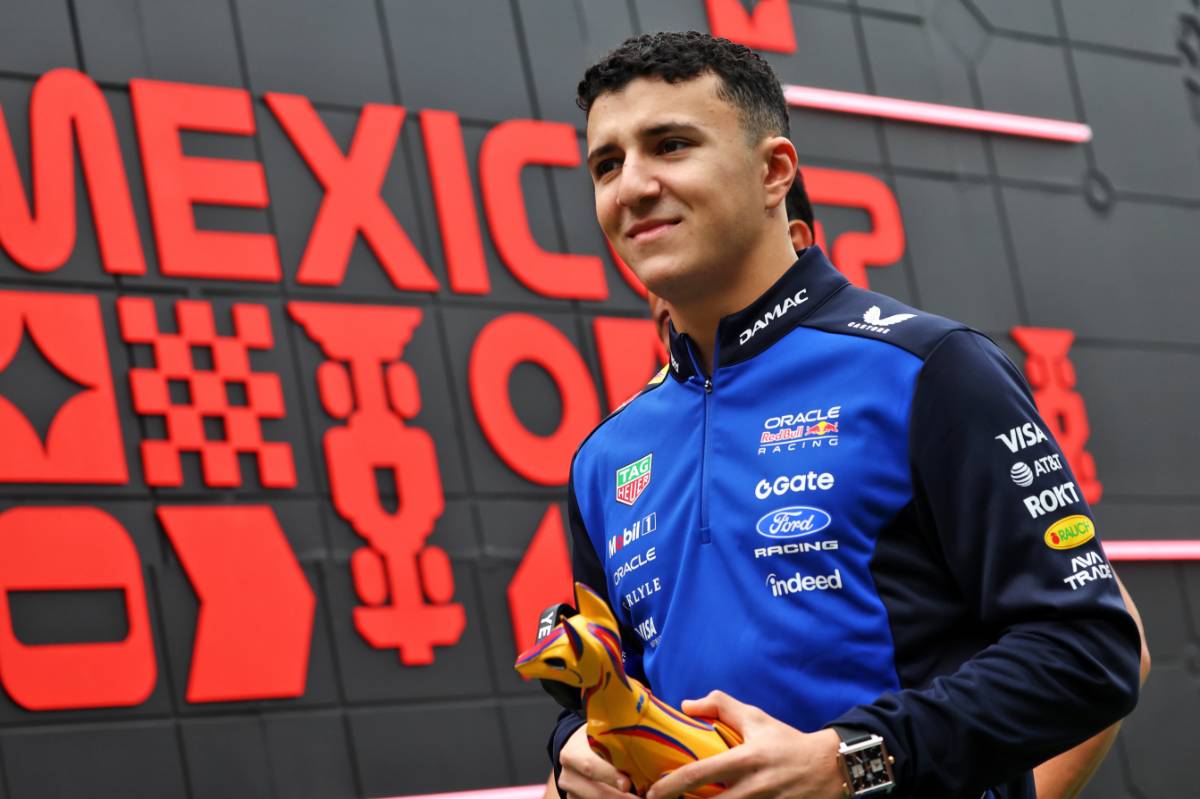 Hadjar reprimanded by stewards following paddock fan altercation