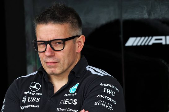 Peter Bonnington (GBR) Mercedes AMG Formula One Team Race Engineer.
30.10.2026. Formula 1 World Championship, Rd 19, Mexico City Grand Prix, Mexico City, Mexico, Practice Day.
- www.xpbimages.com, EMail: requests@xpbimages.com © Copyright: Batchelor / XPB Images