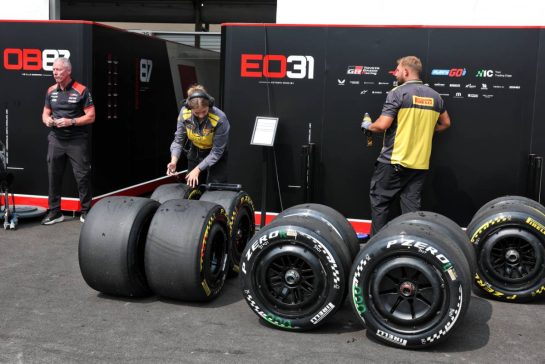 Pirelli tyres with Haas F1 Team.
30.10.2026. Formula 1 World Championship, Rd 19, Mexico City Grand Prix, Mexico City, Mexico, Practice Day.
- www.xpbimages.com, EMail: requests@xpbimages.com © Copyright: Moy / XPB Images